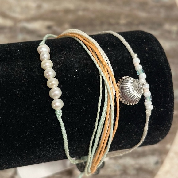Pura Vida Bracelet Bundle Combo Set of 3. Clam Shell. Beaded Pearls. Catalina - Picture 6 of 16
